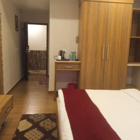 Bharwain Hotel President מראה חיצוני תמונה